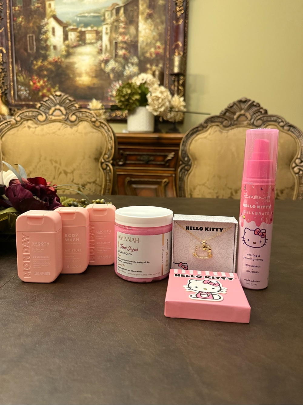 AMINAH Sugar Polish, Hello Kitty Necklace, Monday Trio Travel Size & Créme Shop